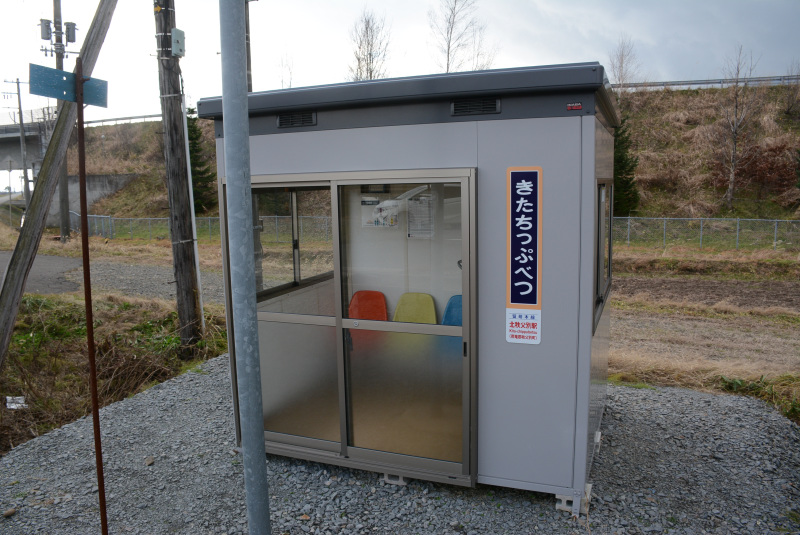 �k������